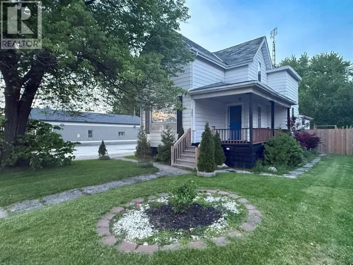 305 ST CLAIR STREET, Chatham