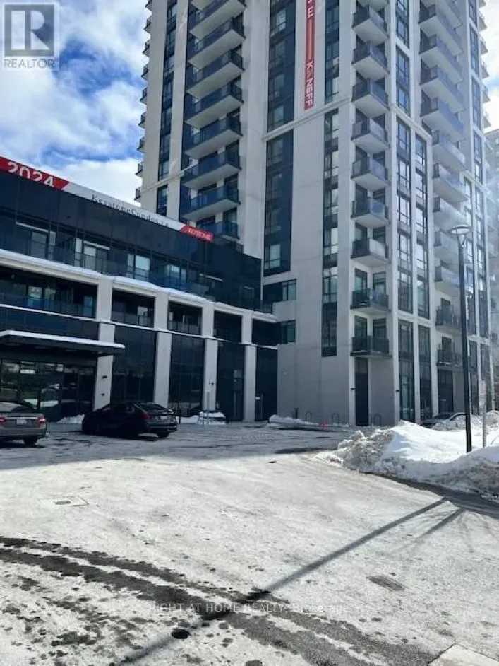 305 W - 202 BURNHAMTHORPE ROAD E, Mississauga