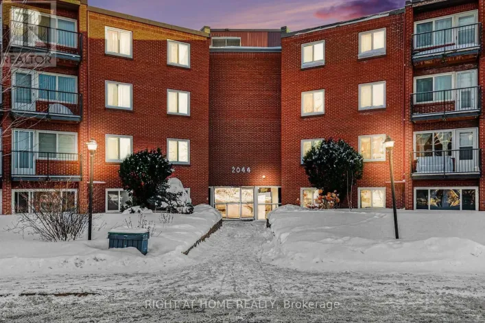 305B - 2044 ARROWSMITH DRIVE, Ottawa