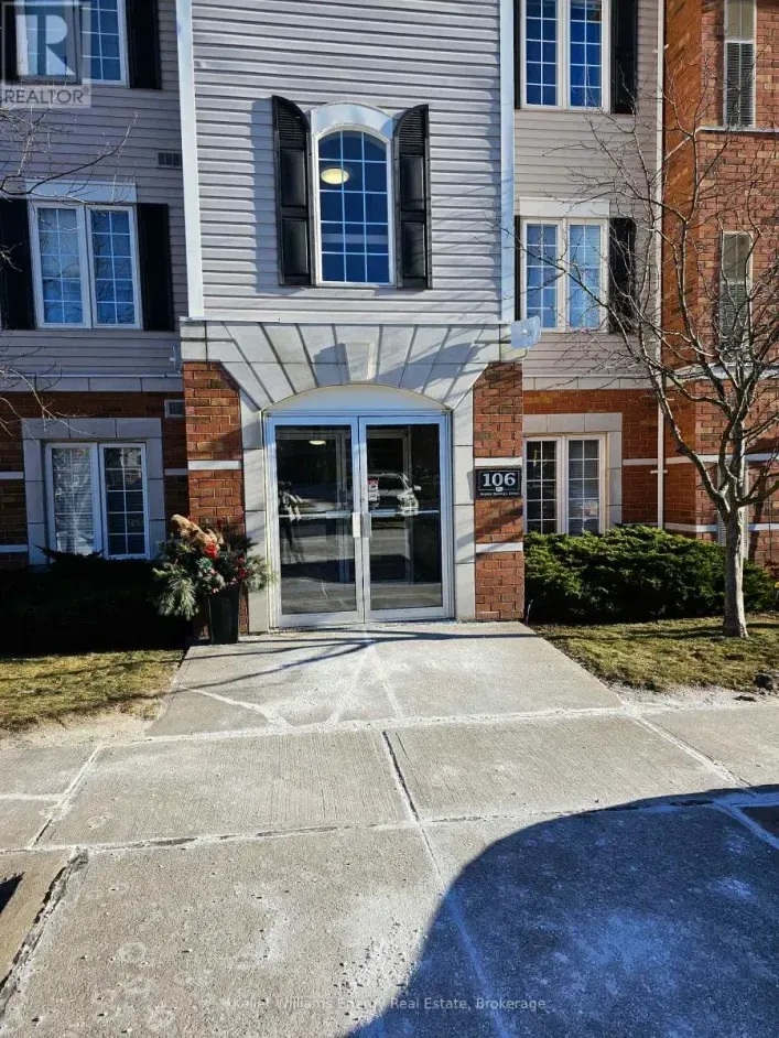 Apartment for rent: 306 - 106 ASPEN SPRINGS DRIVE, Clarington