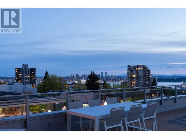 306 112 E 13TH STREET, North Vancouver