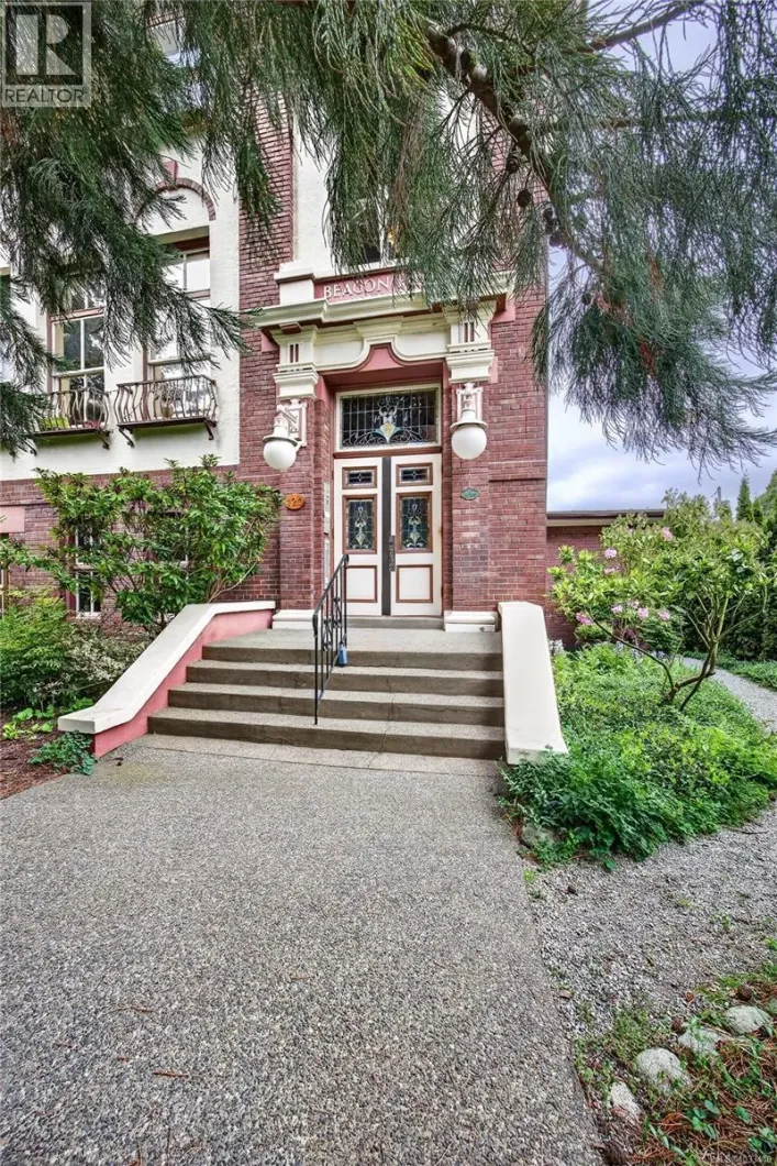 306 120 Douglas St, Victoria