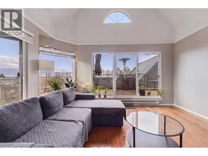 306 1345 W 4TH AVENUE, Vancouver