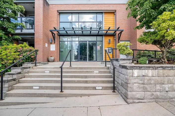 306 13733 107A AVENUE, Surrey