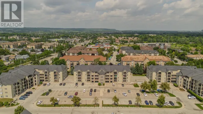 306 - 1441 WALKER'S LINE, Burlington