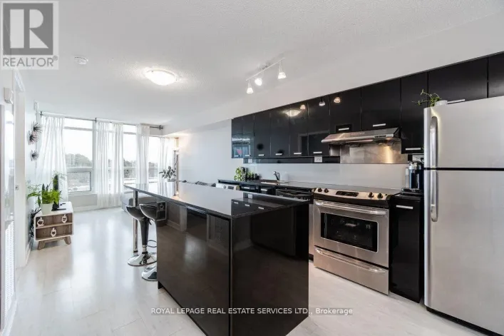 306 - 15 SINGER COURT, Toronto