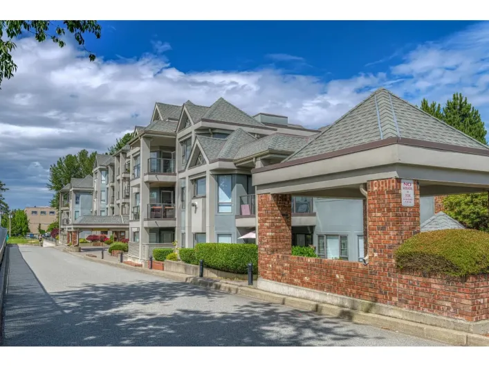 306 15241 18 AVENUE, Surrey