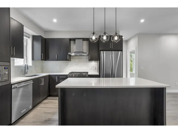 306 15436 31 AVENUE, Surrey