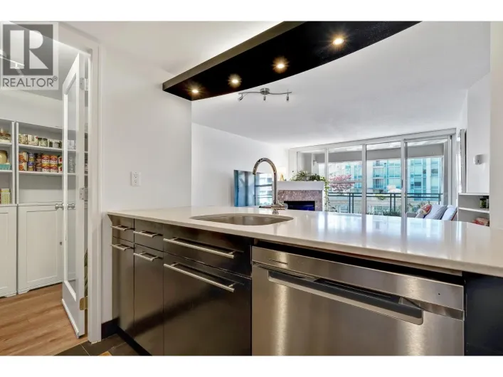 306 183 KEEFER PLACE, Vancouver