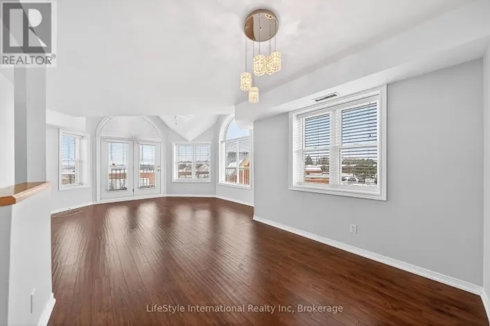 306 - 208 SILVERCREEK PARKWAY N, Guelph