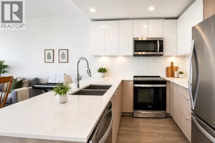 306 2236 WELCHER AVENUE, Port Coquitlam