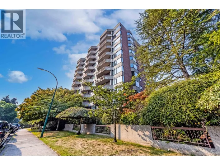 306 2445 W 3RD AVENUE, Vancouver