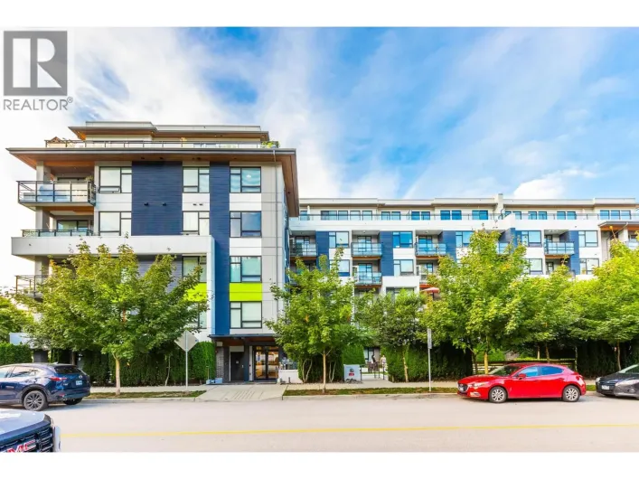 306 3018 ST. GEORGE STREET, Port Moody