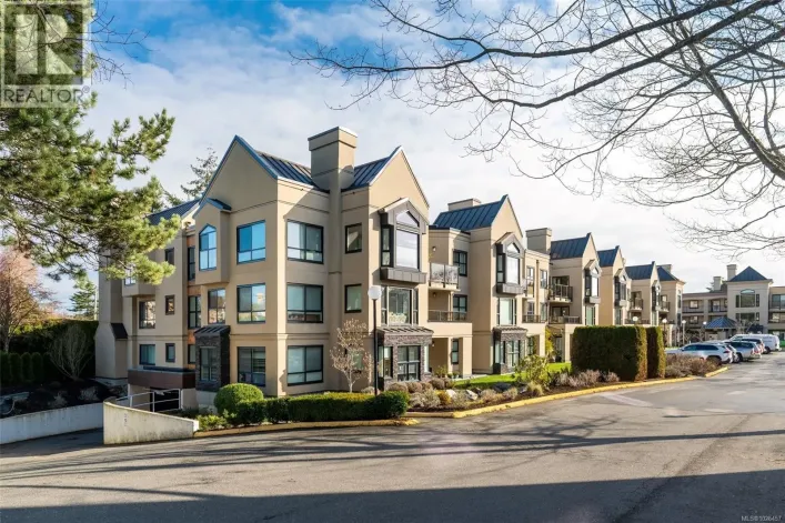 306 3969 Shelbourne St, Saanich