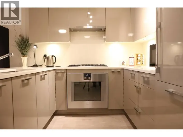 306 4488 CAMBIE STREET, Vancouver