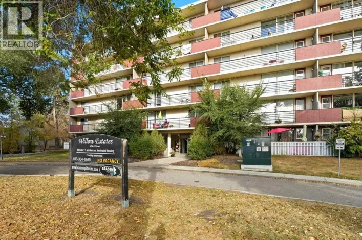 306, 4700 55 Street, Red Deer