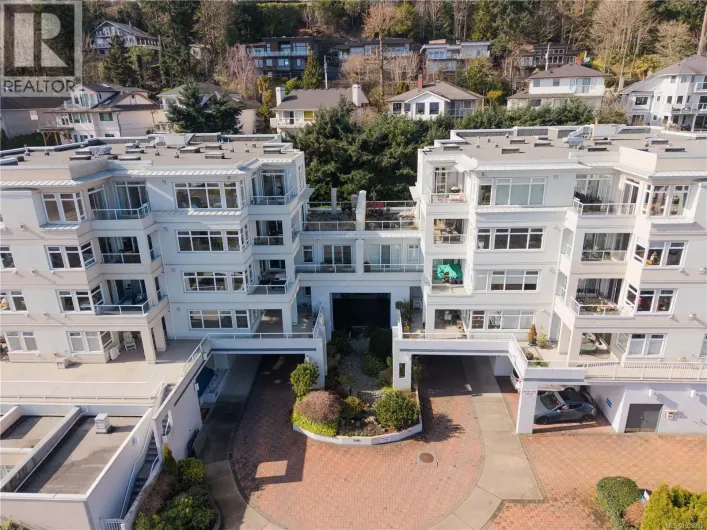 306 5110 Cordova Bay Rd, Saanich