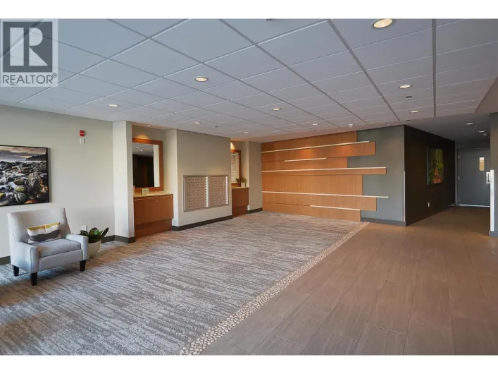 306 5665 TEREDO STREET, Sechelt