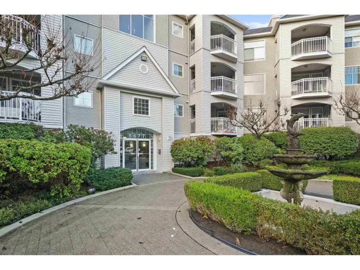 306 5677 208 STREET, Langley