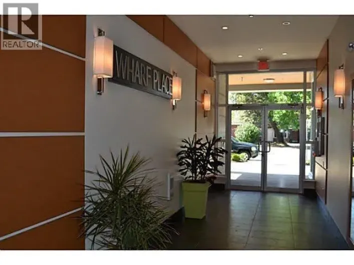 306 5682 WHARF AVENUE, Sechelt