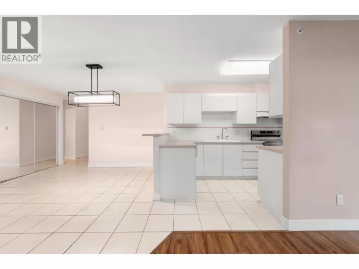 306 6622 SOUTHOAKS CRESCENT, Burnaby