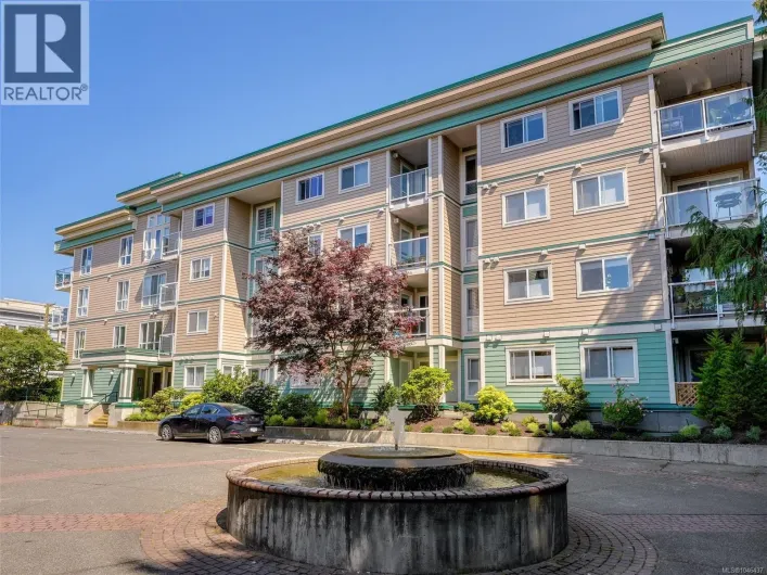 306 689 Bay St, Victoria