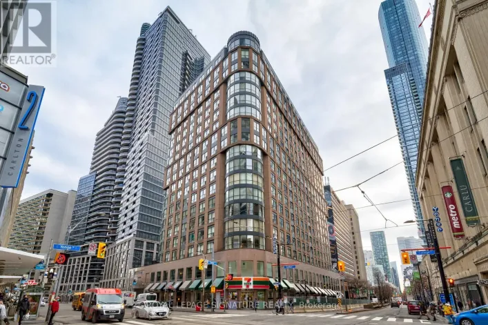 306 - 7 CARLTON STREET, Toronto