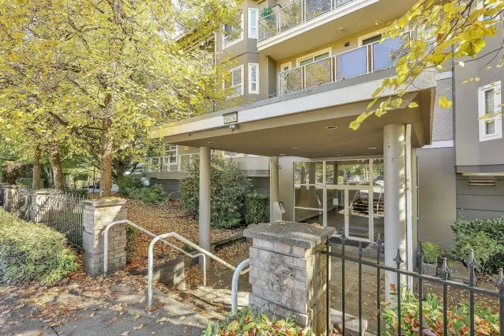 306 8976 208 STREET, Langley