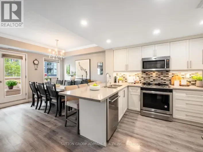 306 - 9 GREENBRIAR ROAD, Toronto