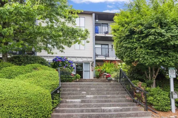 306 9952 149 STREET, Surrey