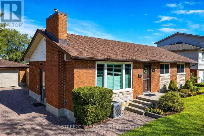 306 BURLINGTON CRESCENT, London South