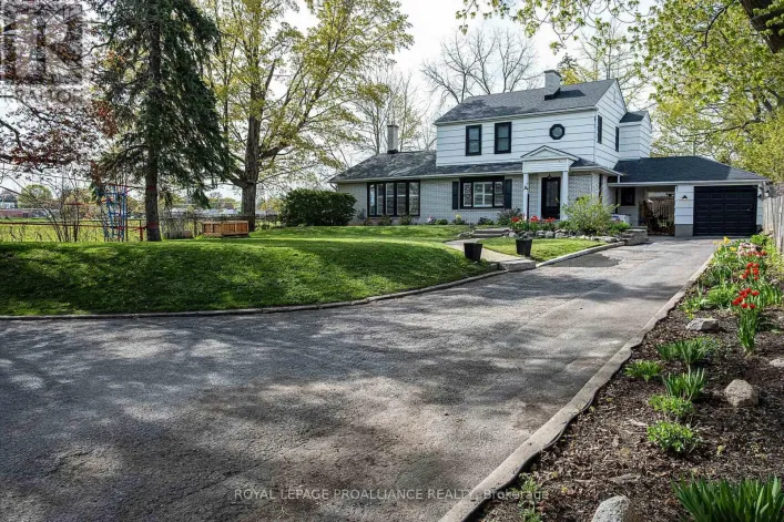 306 DUNDAS STREET W, Quinte West