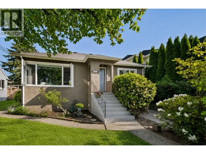 306 NINTH AVENUE, New Westminster