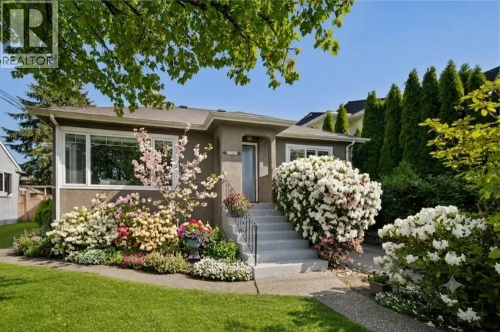 306 NINTH AVENUE, New Westminster