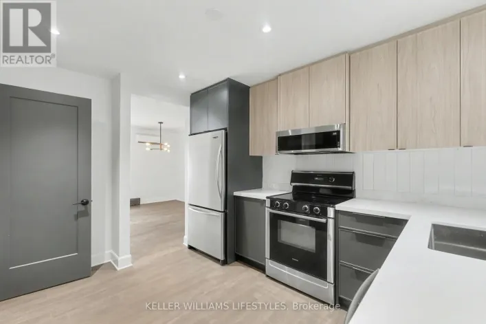 306 RIVERSIDE DRIVE, London North