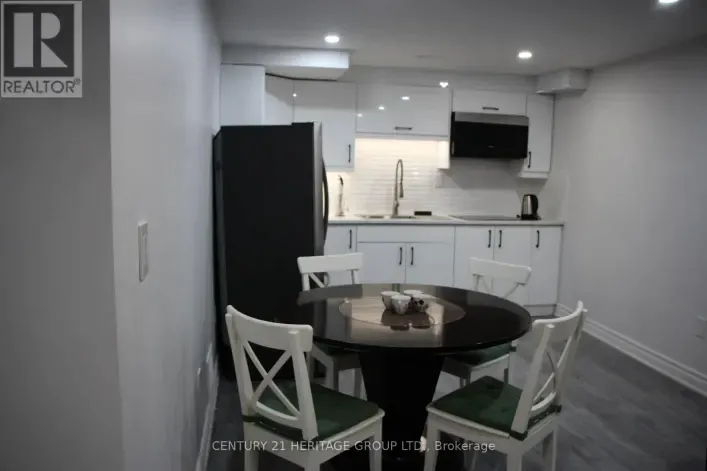306 SALISBURY LANE, Newmarket