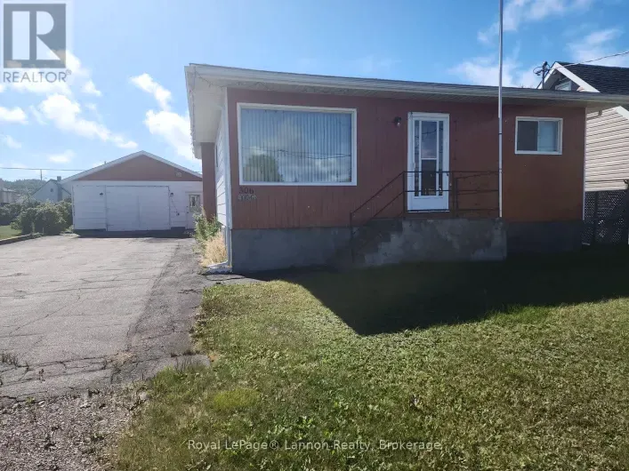 306 WALKER STREET E, Schreiber