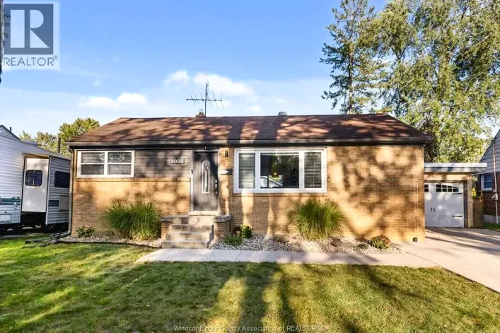 3060 DANDURAND AVENUE, Windsor