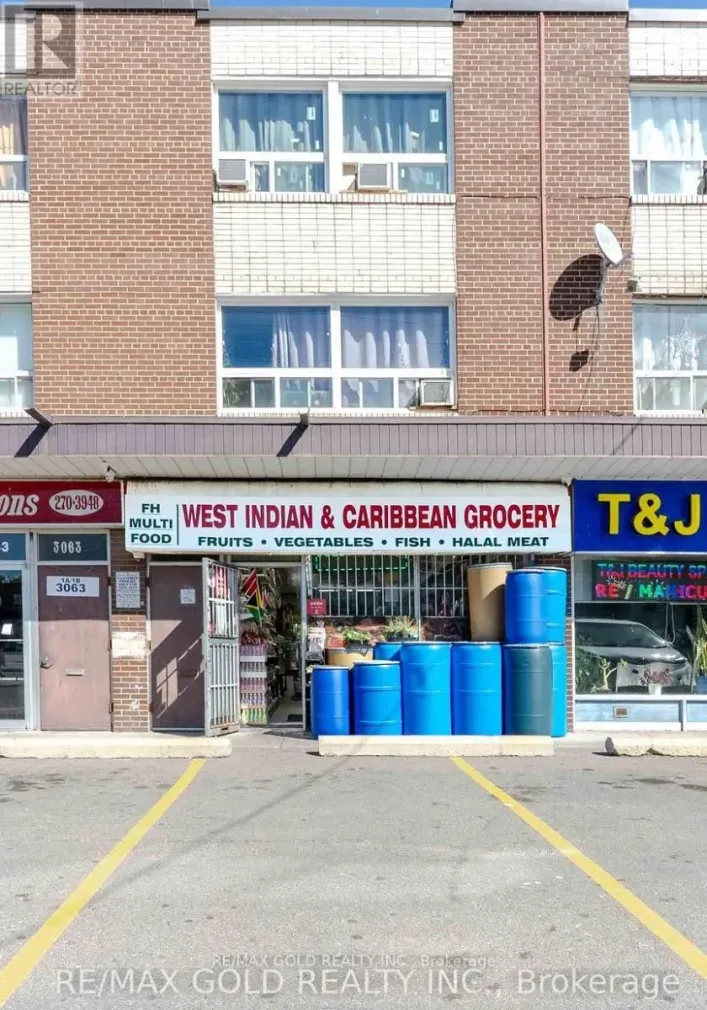 3061 HURONTARIO STREET, Mississauga