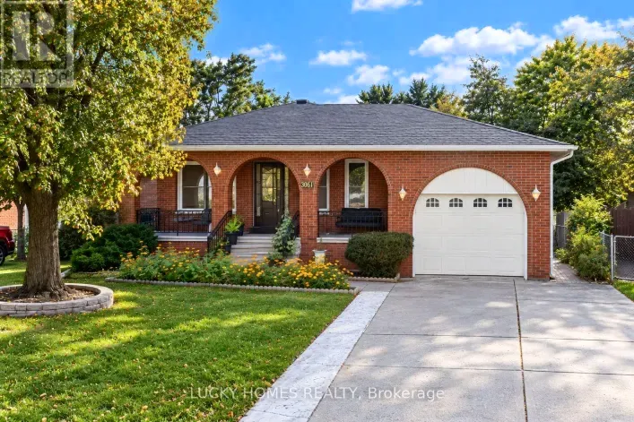 3061 LLOYD GEORGE BOULEVARD, Windsor