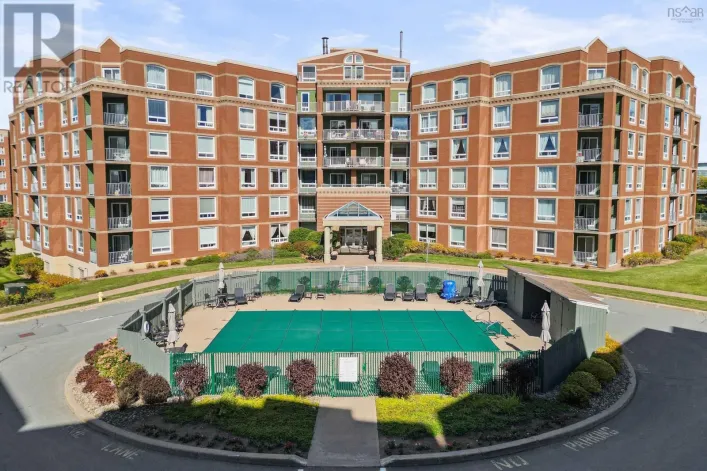 307 10 Regency Park Drive, Halifax
