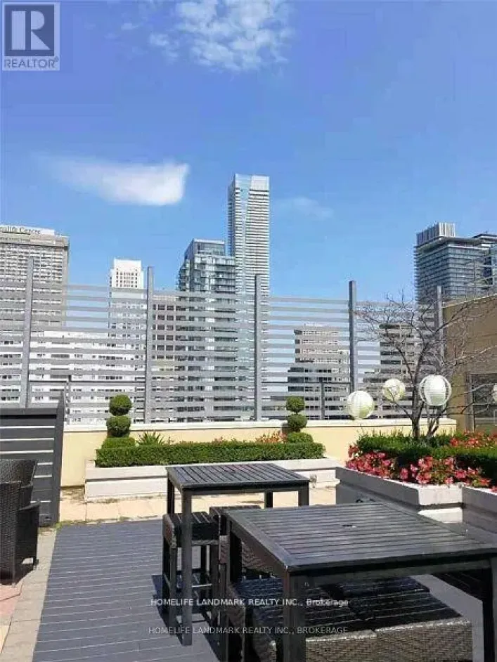 307 - 11 ST JOSEPH STREET, Toronto