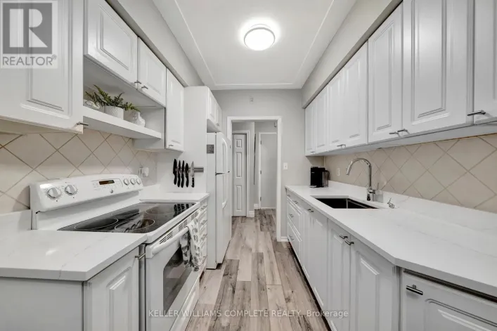 307 - 11 WOODMAN DRIVE S, Hamilton