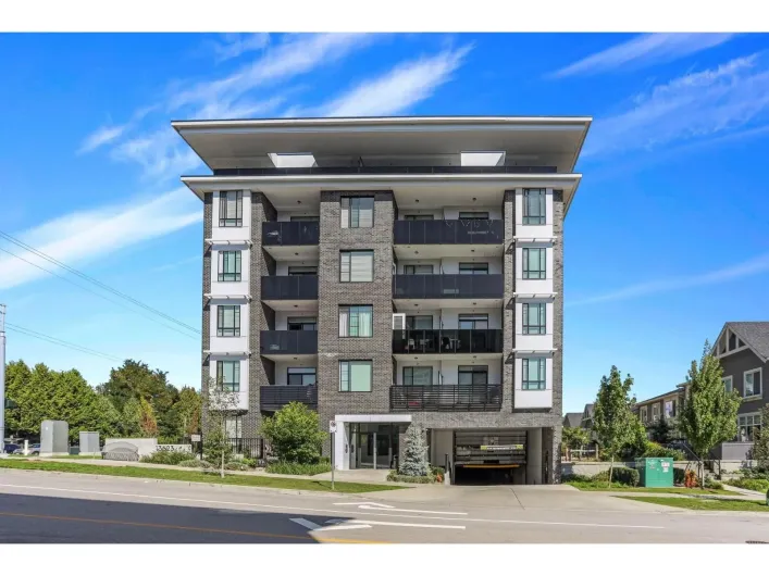 307 13623 N 81A AVENUE, Surrey