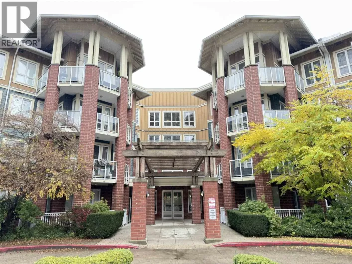 307 14 E ROYAL AVENUE, New Westminster