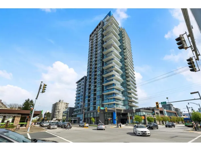 307 1588 JOHNSTON ROAD, White Rock
