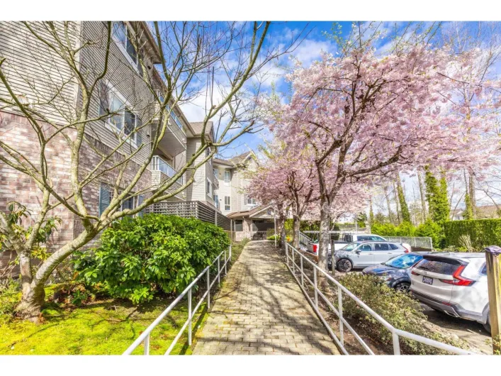 307 16137 83 AVENUE, Surrey