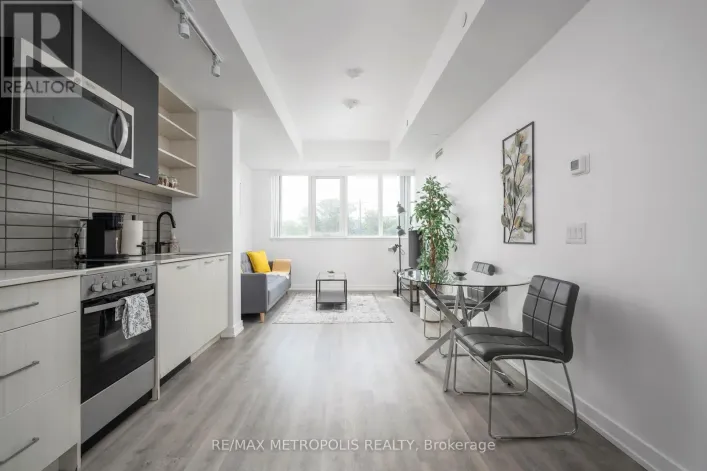 307 - 2300 ST CLAIR AVENUE W, Toronto