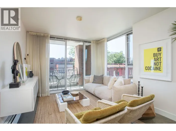 307 231 E PENDER STREET, Vancouver