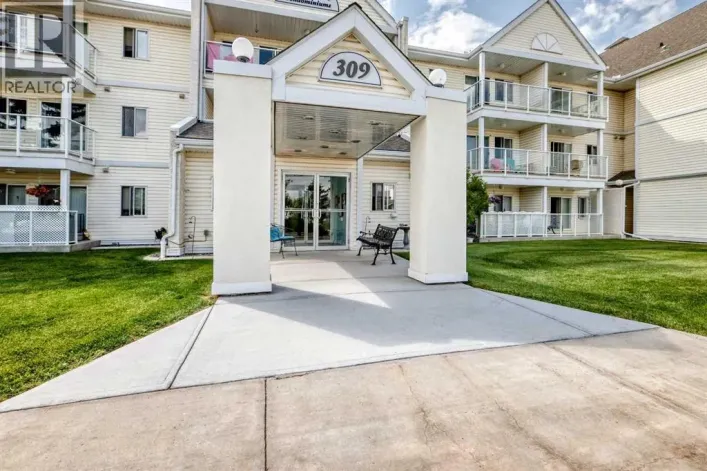 307, 309 Woodside Drive NW, Airdrie